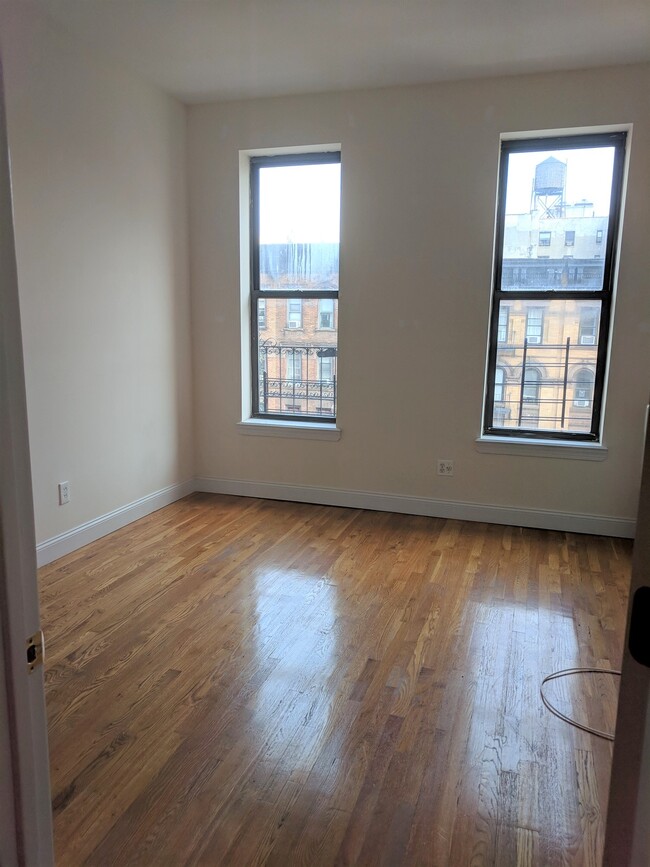 484 Amsterdam Ave in New York, NY - Building Photo - Building Photo