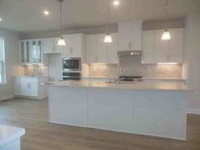 170 S Durham Dr in Wall Township, NJ - Foto de edificio - Building Photo