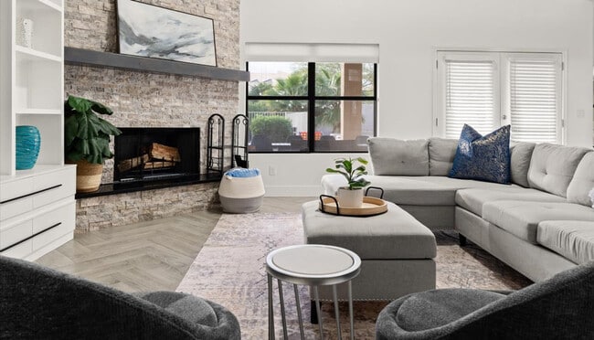 11264 N 128th Pl in Scottsdale, AZ - Building Photo - Building Photo