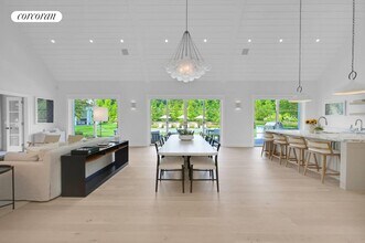 33 Hands Creek Rd in East Hampton, NY - Building Photo - Building Photo