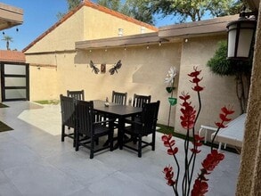 6 Granada Dr in Rancho Mirage, CA - Building Photo - Building Photo
