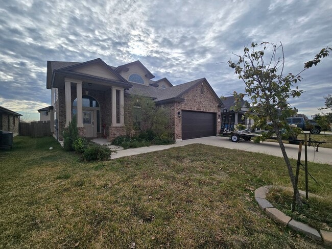 property at 6207 Stonehaven Dr