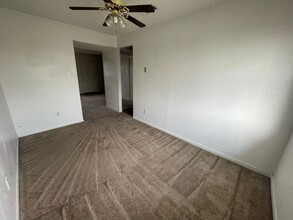 1106 Eastside Dr in Killeen, TX - Building Photo - Building Photo