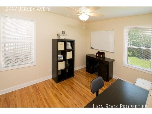 2747 Jersey Ave S in Minneapolis, MN - Building Photo - Building Photo