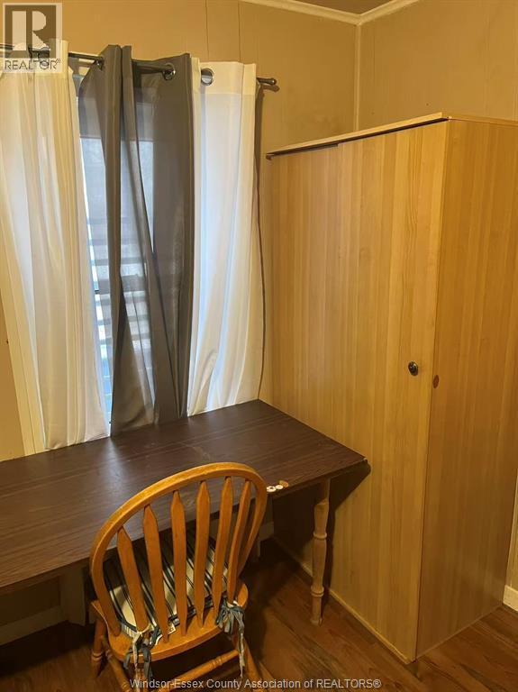 3155 Peter St in Windsor, ON - Foto de edificio - Building Photo