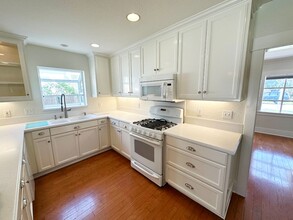415 Jacaranda Pl in Fullerton, CA - Building Photo - Building Photo