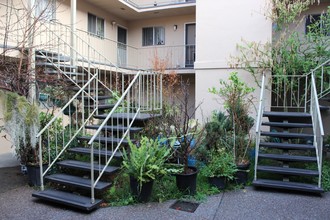 Park Avenue Apartments in San Jose, CA - Building Photo - Building Photo