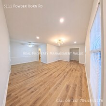 6111 Powder Horn Rd in Charlotte, NC - Building Photo - Building Photo