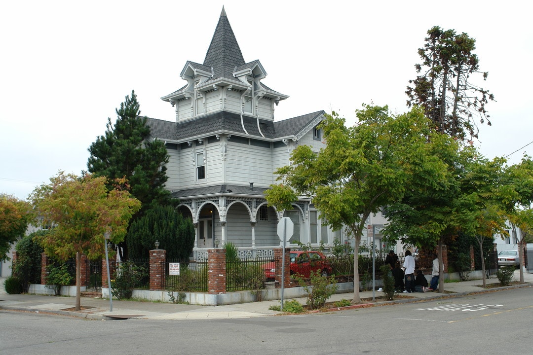 839 Channing Way in Berkeley, CA - Building Photo