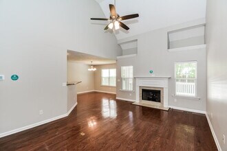 1418 Bern Dr in Spring Hill, TN - Building Photo - Building Photo