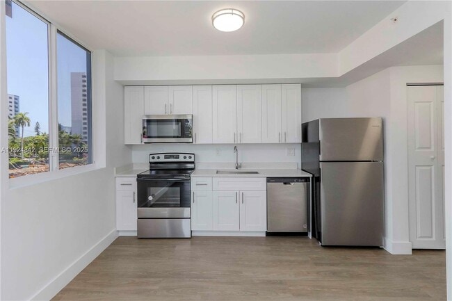 1620 NW 18th St in Miami, FL - Building Photo - Building Photo