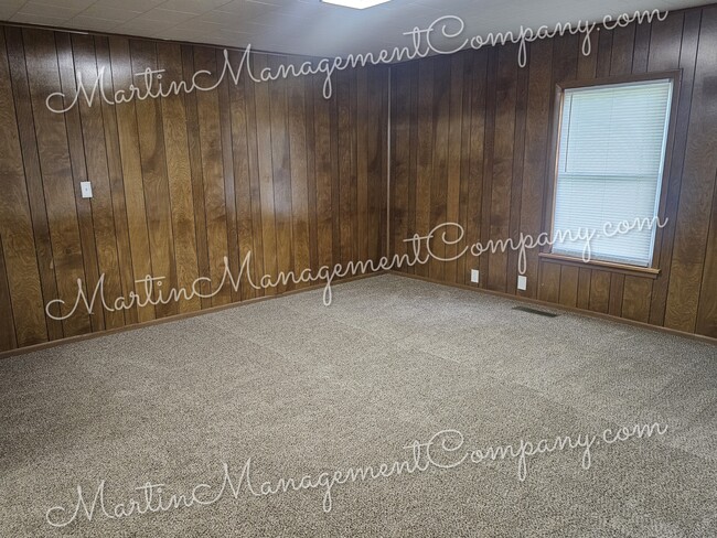 228 W Saline St in Sedalia, MO - Building Photo - Building Photo