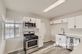 7221 N 26th Ln in Phoenix, AZ - Foto de edificio - Building Photo