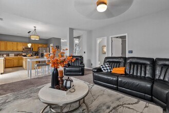 859 Holbrook Dr in Newport News, VA - Building Photo - Building Photo