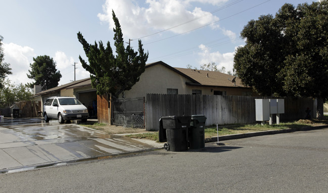 1606 Dorsey Ave in Fontana, CA - Building Photo - Building Photo