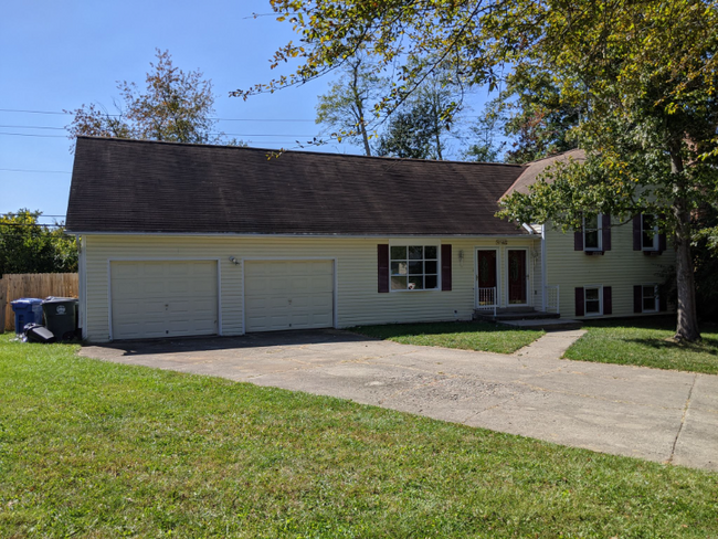 property at 485 Woodview Dr
