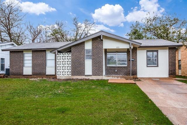 property at 203 N Forest Crest Dr