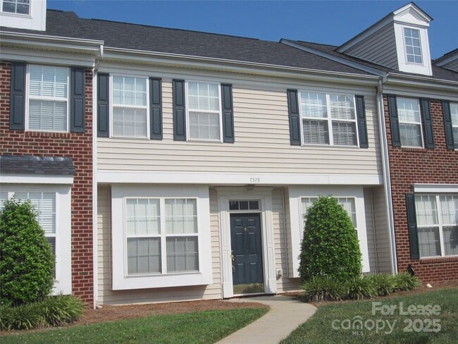 property at 7579 Bluff Point Ln