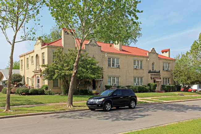 400 NW 27th St in Oklahoma City, OK - Foto de edificio - Building Photo