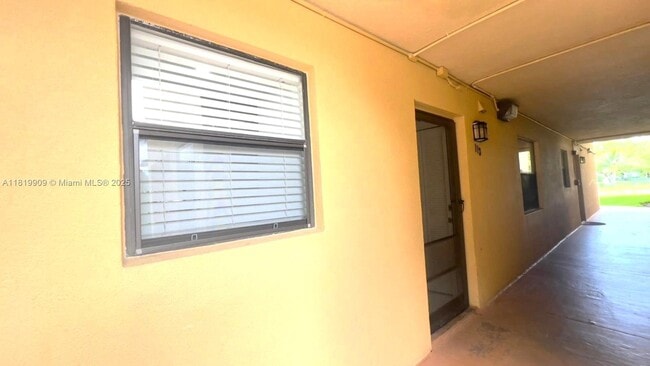 11453 NW 39th Ct in Coral Springs, FL - Building Photo - Building Photo