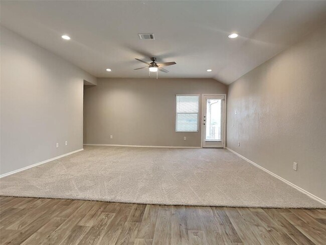 221 Dylan Dr in San Marcos, TX - Building Photo - Building Photo