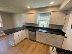 2431 Emmet St in Omaha, NE - Building Photo - Building Photo