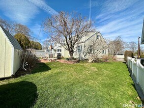 40 Parkway S in New London, CT - Foto de edificio - Building Photo