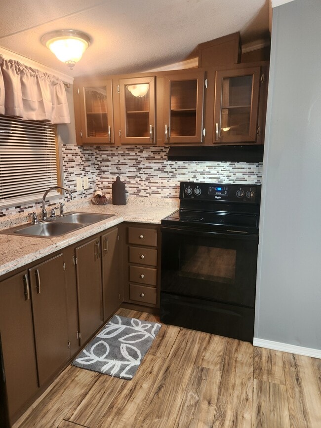 7310 Pineview Dr in Gautier, MS - Building Photo - Building Photo