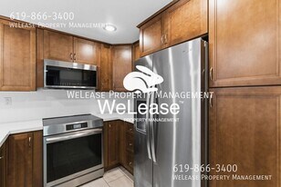 3047 Old Bridgeport Way in San Diego, CA - Building Photo