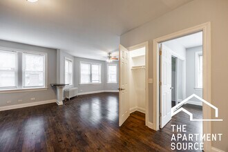 4540 W George St in Chicago, IL - Foto de edificio - Building Photo