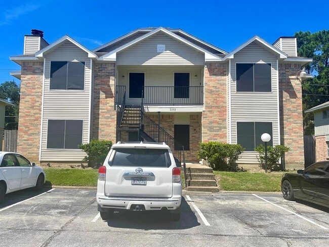 property at 2222 Millstone Dr