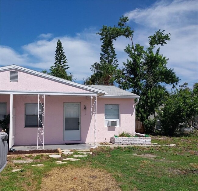 property at 586 140th Ave E