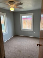 115 Olive Ave in Taft, CA - Building Photo - Building Photo