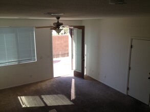 5237 Pendergrass St in North Las Vegas, NV - Building Photo - Building Photo