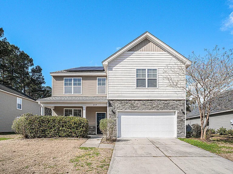 239 Clayburne Dr in Goose Creek, SC - Foto de edificio