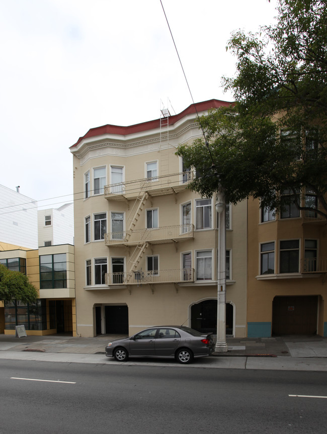 2950 Van Ness Ave in San Francisco, CA - Building Photo - Building Photo