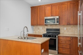 61 River St in Sleepy Hollow, NY - Building Photo - Building Photo
