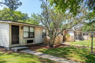 Heron Pointe in Jacksonville, FL - Foto de edificio - Building Photo