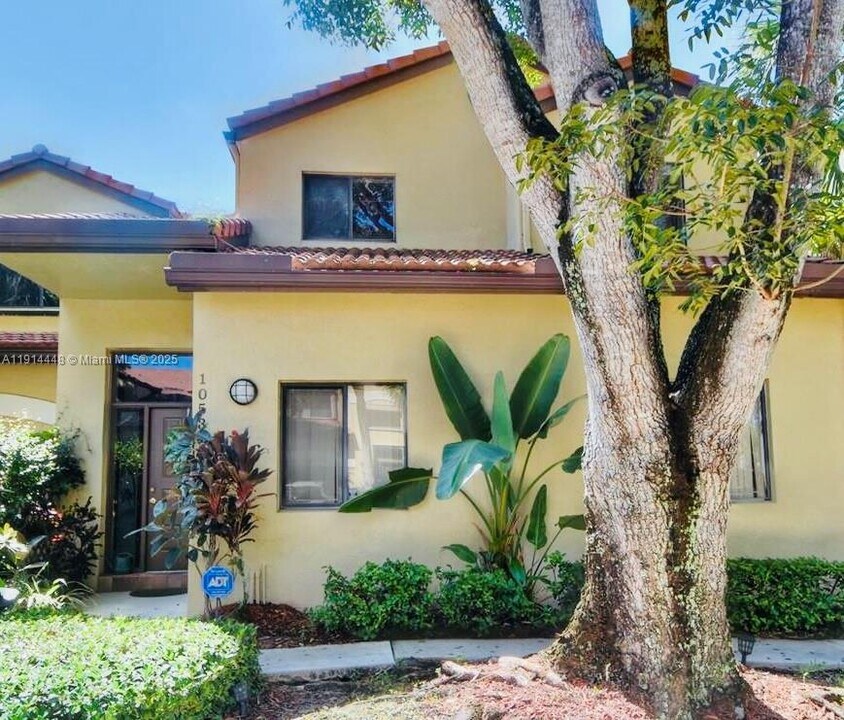 10534 NW 10th Ct in Plantation, FL - Building Photo