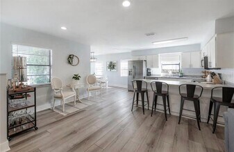 2112 W State St in Tampa, FL - Building Photo - Building Photo