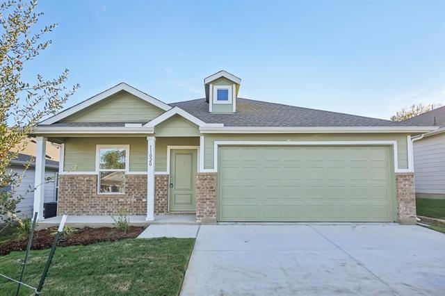 11020 Triple Crown Ct in Providence Village, TX - Foto de edificio