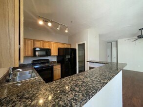 2150 W Alameda Dr in Phoenix, AZ - Foto de edificio - Building Photo