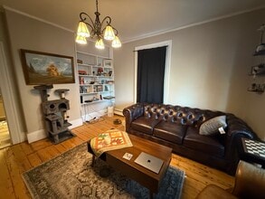 8 Pleasant Ave, Unit 1 in Portland, ME - Building Photo - Building Photo