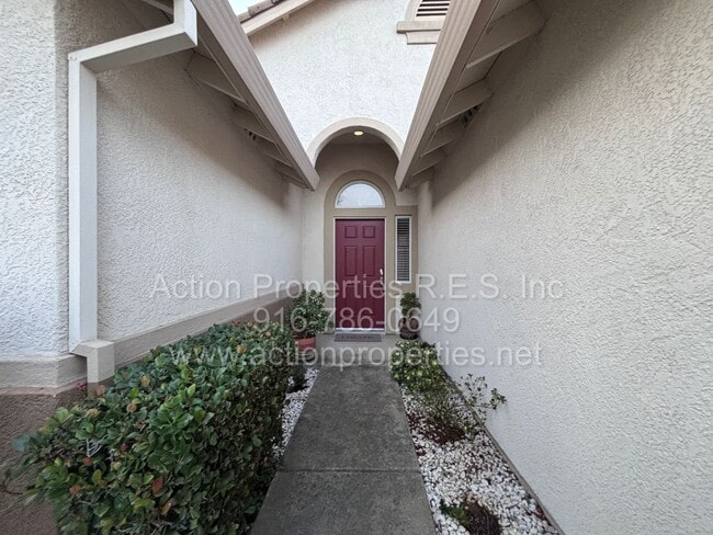 7208 Acorn Glen Loop in Roseville, CA - Building Photo - Building Photo