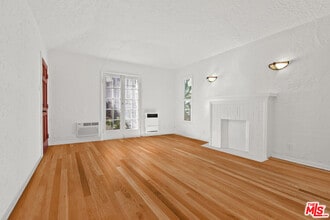 1394 Edgecliffe Dr in Los Angeles, CA - Building Photo - Building Photo