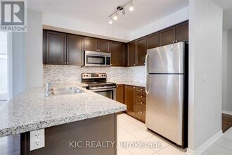 3 Michael Power Pl in Toronto, ON - Building Photo - Building Photo