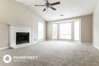 4399 Barclay Way in Stone Mountain, GA - Foto de edificio - Building Photo