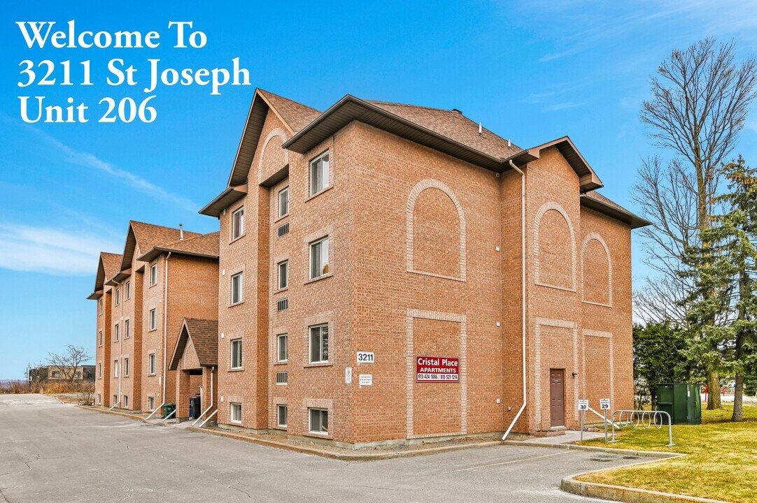 Christal Place Apartments in Ottawa, ON - Building Photo