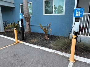 2700 Coconut Bay Ln, Unit 423 in Sarasota, FL - Foto de edificio - Building Photo