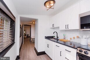 610 Cathedral St in Baltimore, MD - Building Photo